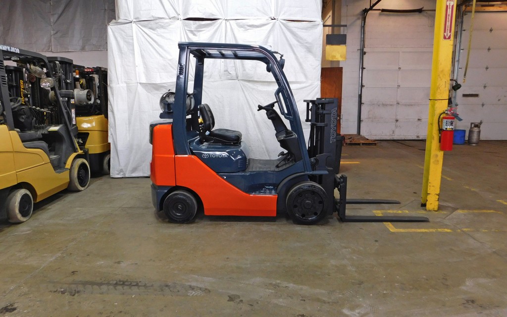  2008 Toyota 8FGCU25 Forklift on Sale in Indiana