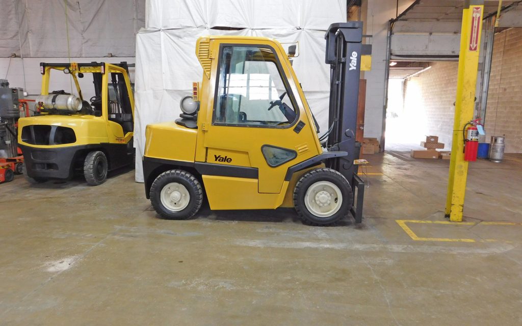  1999 Yale GLP090 Forklift on Sale in Indiana