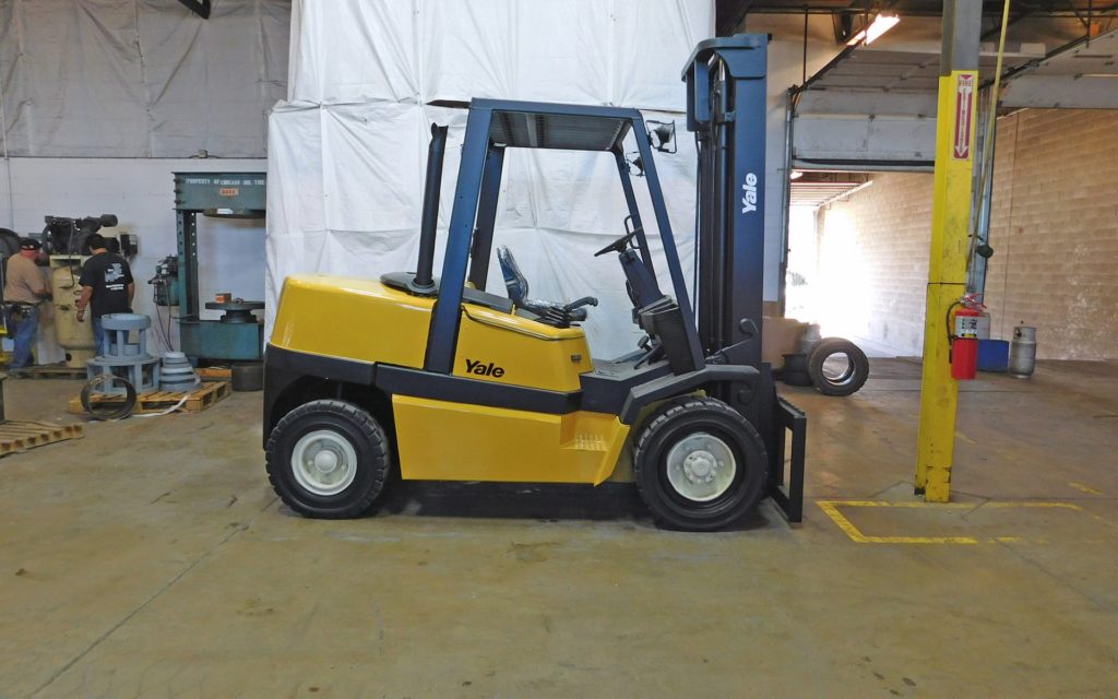  2005 Yale GDP100 Forklift on Sale in Indiana