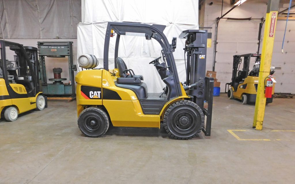  2011 Caterpillar P8000 Forklift on Sale in Indiana